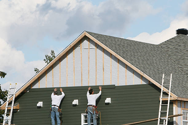 Professional Siding technician working in Marbury, MD